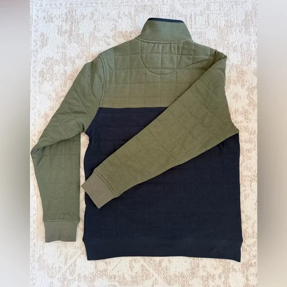 Orvis Navy and Olive Quilted Pullover